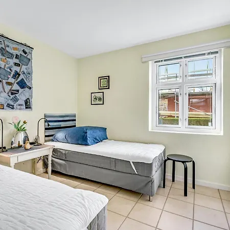 2 Bedroom Beautiful In Holiday home Tranekaer