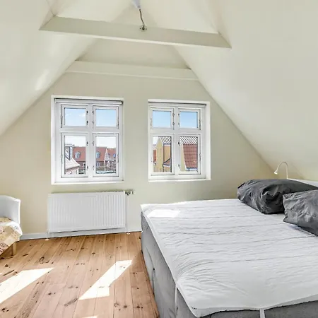 2 Bedroom Beautiful In Tranekær